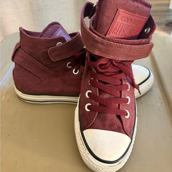 Converse Shoes Converse Men Hightop Sneakers With Velcro